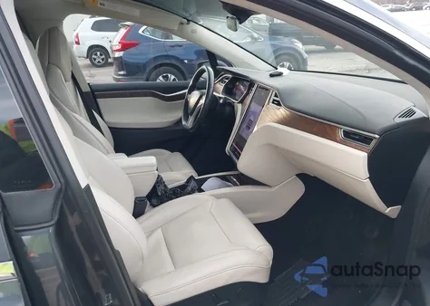 2017 Tesla Model X 100D/75D/90D из США, поврежденный, VIN 5YJXCBE20HF063821